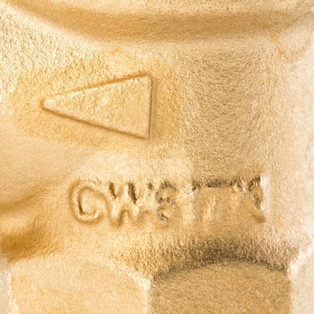 Предохранительный клапан для систем водоснабжения STOUT SVW 1/2"х3/4"